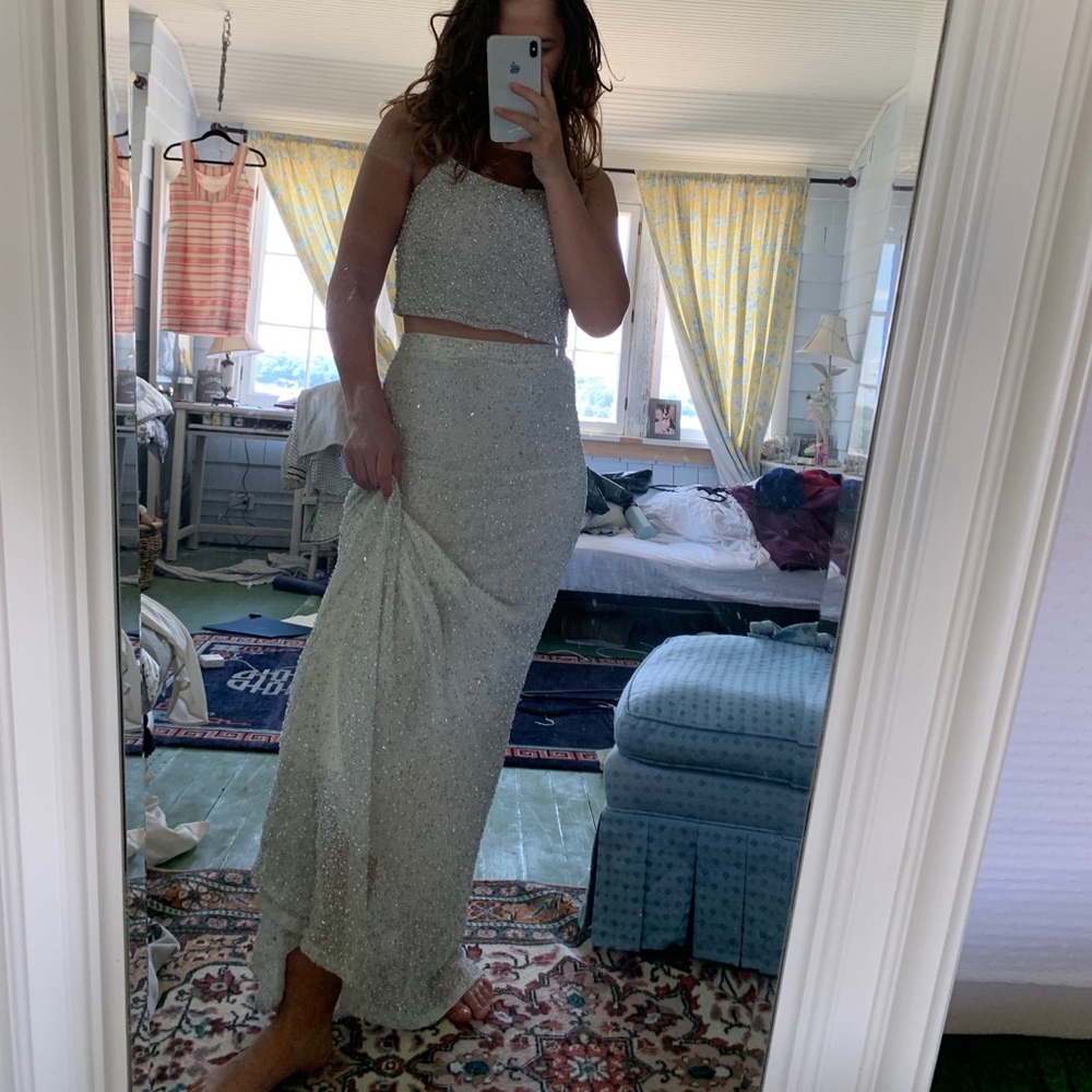 ALICE + OLIVIA SILVER BEADED TWO PIECE GOWN NWT